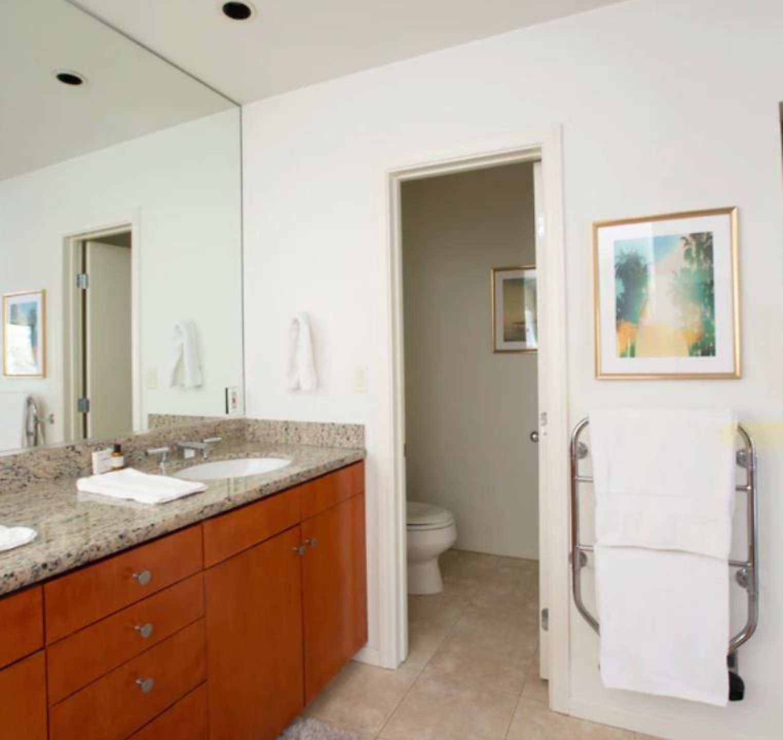 West Hollywood furnished rental bathroom with granite vanity